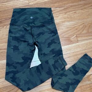Lululemon Align women’s camo Leggings